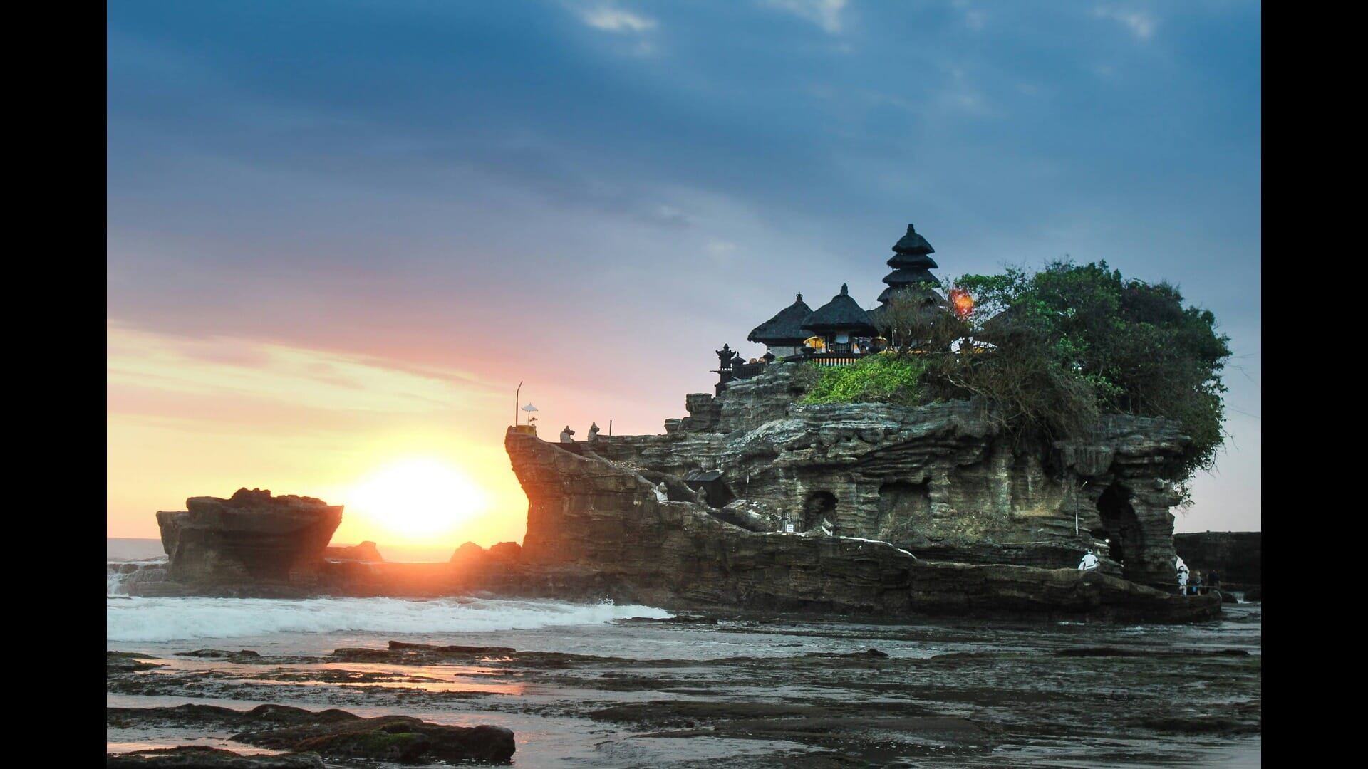 Exploring Thailand’s Beautiful Temples: A Journey Through Spiritual Architecture