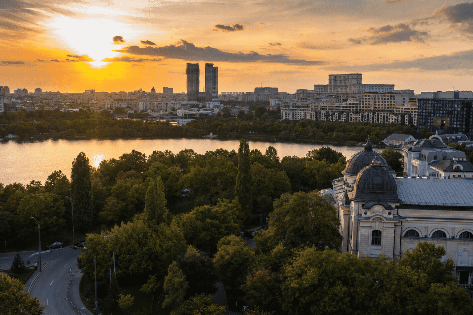Featured image for: București în 48 de ore: Locuri de vizitat într-un weekend perfect