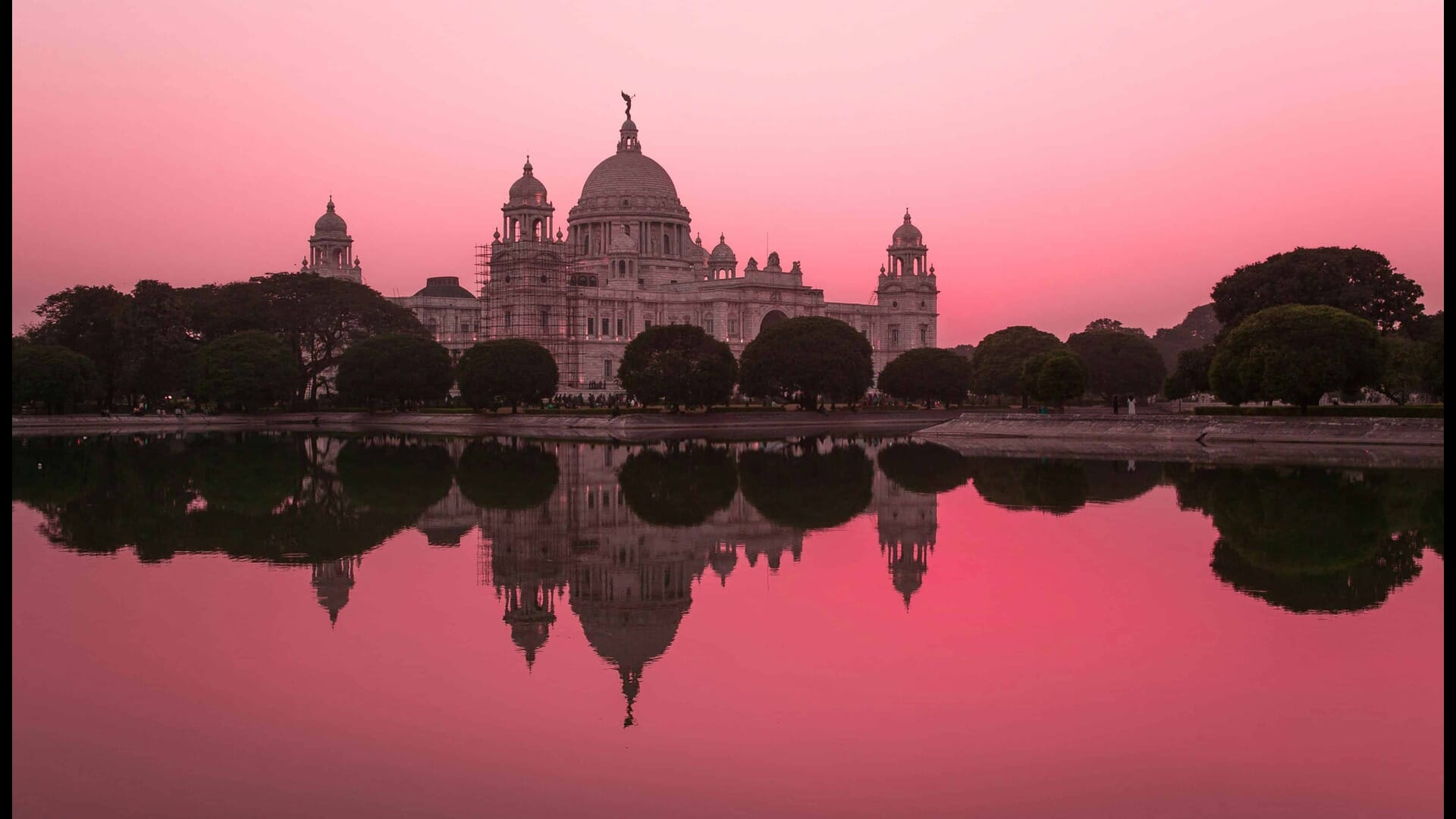A Journey Through Rajasthan: Forts, Palaces, and Culture