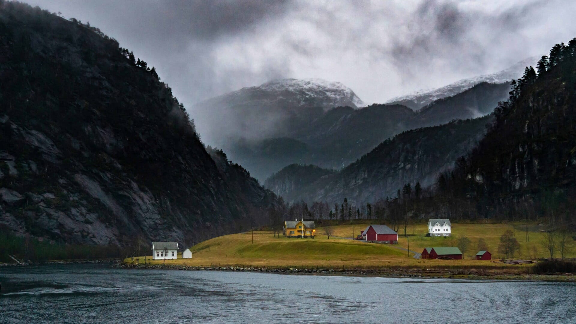 The Best Beaches for Sunbathing and Swimming in Norway