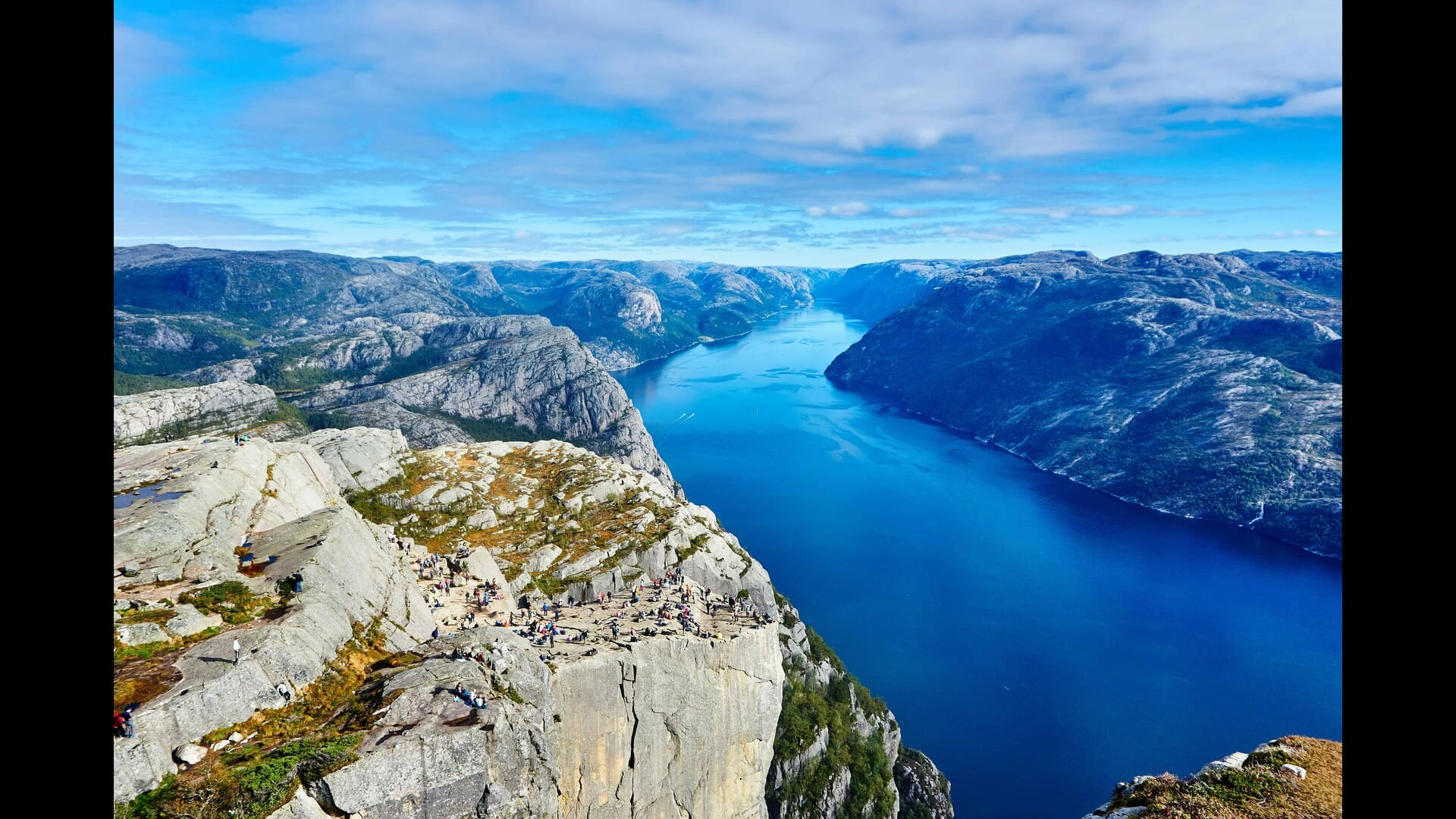 Exploring Norway’s Historic Churches: A Cultural Journey